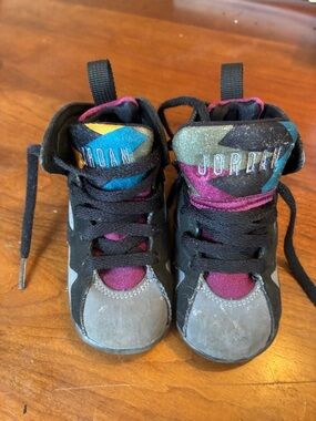 Nike Baby Air Jordan 7 Retro Bordeaux Sneakers